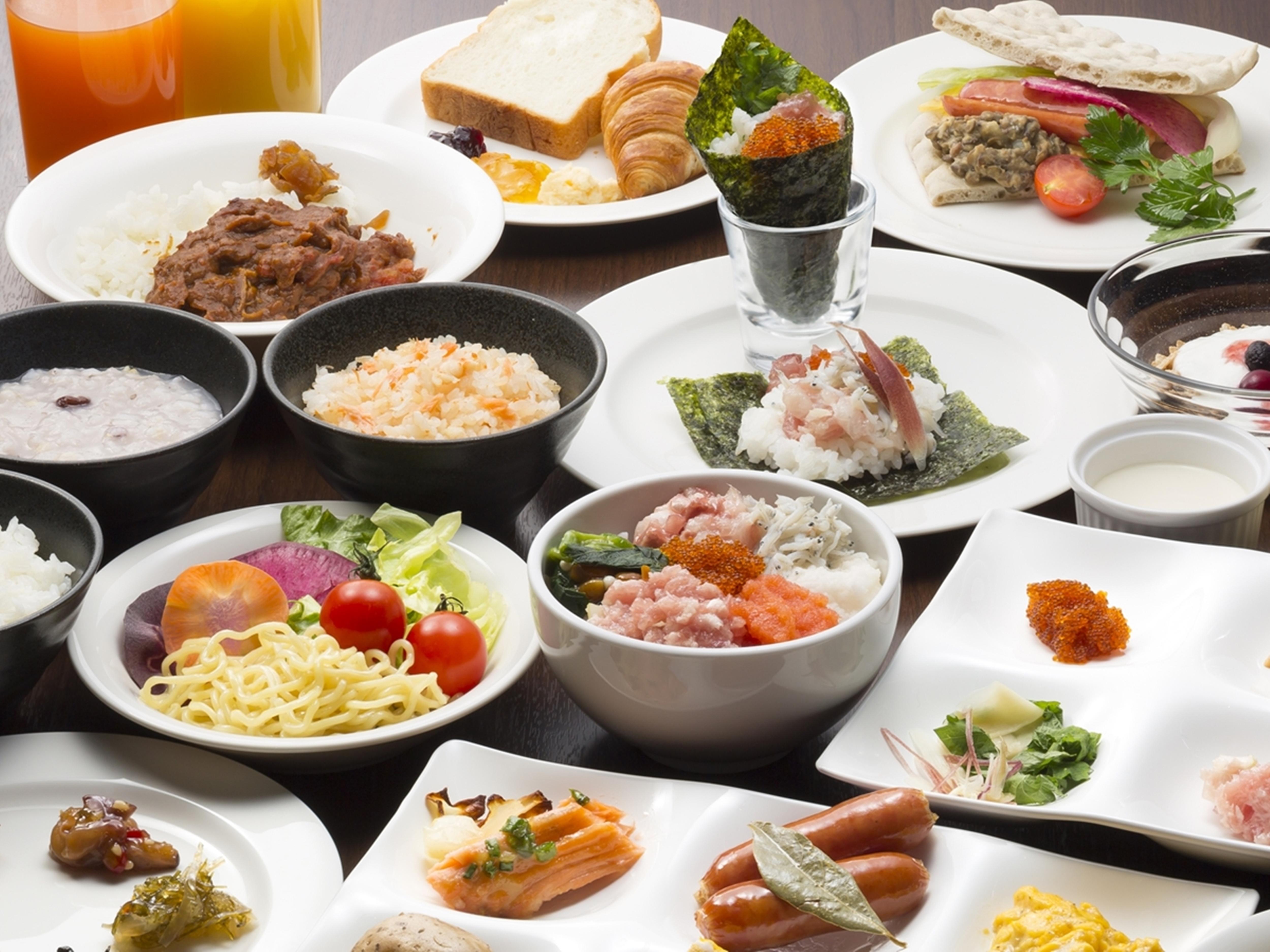 Hotel Emisia Sapporo Exterior foto A selection of dishes from the buffet